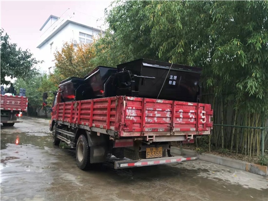 零公里客戶(hù)30臺(tái)礦斗第一批發(fā)貨成功